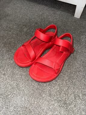 Teva Hurricane Rubber Drift Waterproof Sandles in red size women's 7